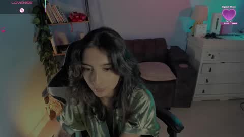 Hello I am Valentina independent Colombian model I love sensuality and pleasure welcome online show from March 2026 07:06:02 PM