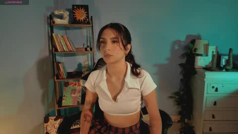 Hello I am Valentina independent Colombian model I love sensuality and pleasure welcome online show from April 2026 02:55:01 AM