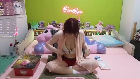 Snapshot of heraluna_ chatting on January 2026 09:49:02 PM HeraLuna online show from January 2026 09:49:02 PM