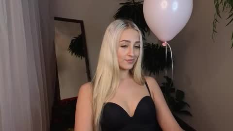 Elise online show from February 2026 08:02:02 AM