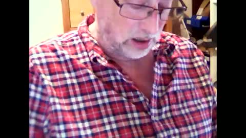 Snapshot of hereford66 chatting on April 2026 02:18:02 PM hereford66 online show from April 2026 02:18:02 PM