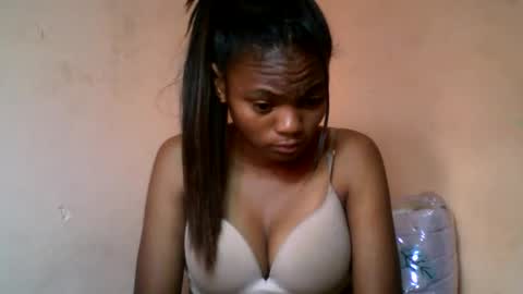 Snapshot of herisse01 chatting on June 2026 07:46:01 AM herisse01 online show from June 2026 07:46:01 AM