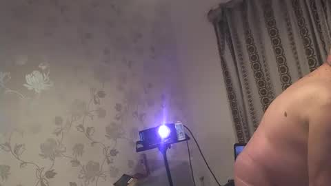 mature online show from November 2025 07:56:02 PM