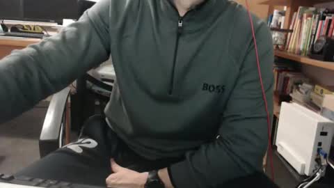 hero0111 online show from December 2024 02:42:02 PM