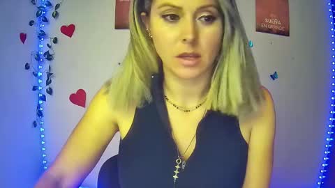 Hestesiaxx online show from January 2025 01:12:02 AM