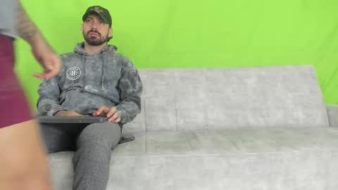 heteros men online show from March 2025 01:32:02 PM