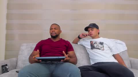 heteros men online show from March 2025 07:58:02 PM