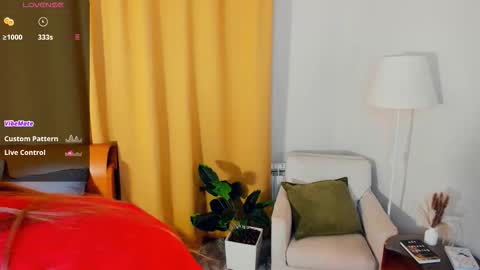 Linda online show from December 2025 07:43:01 PM