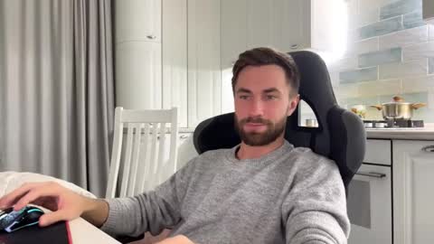 Snapshot of hey_arnold chatting on September 2025 07:46:02 PM Arnold online show from September 2025 07:46:02 PM