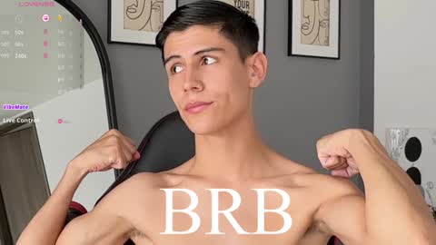 Snapshot of hey_cesard chatting on February 2025 05:09:01 PM hey_cesard online show from February 2025 05:09:01 PM