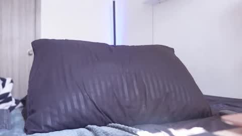 Snapshot of hey_cesard chatting on February 2025 06:58:02 PM hey_cesard online show from February 2025 06:58:02 PM