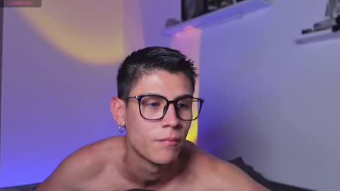 Snapshot of hey_cesard chatting on March 2025 12:33:02 AM hey_cesard online show from March 2025 12:33:02 AM