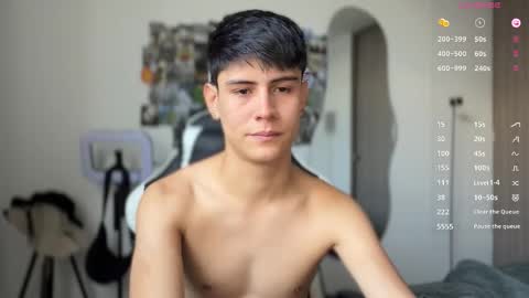 Snapshot of hey_cesard chatting on October 2025 02:56:01 PM hey_cesard online show from October 2025 02:56:01 PM