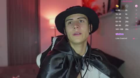 Snapshot of hey_cesard chatting on October 2025 11:28:02 PM hey_cesard online show from October 2025 11:28:02 PM