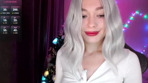 Snapshot of hey_nora_ chatting on January 2026 12:03:01 AM Nora online show from January 2026 12:03:01 AM