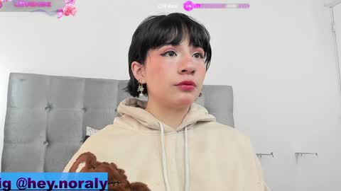 Noraly  online show from January 2025 01:11:01 PM