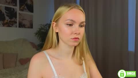hey_olivia online show from October 2025 12:52:02 PM