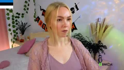 hey_olivia online show from November 2025 07:54:01 AM