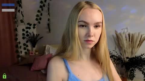 hey_olivia online show from November 2025 09:37:02 PM