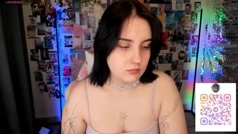 Tessa online show from March 2026 07:20:02 PM