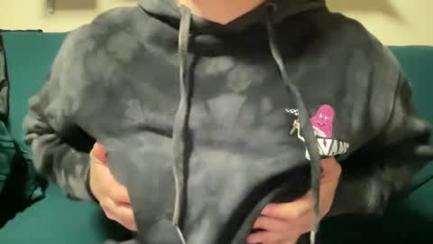 Blue  online show from February 2025 01:40:02 PM