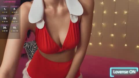 Naomi online show from December 2025 04:17:01 AM