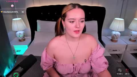 Amazing Mary  online show from September 2025 07:56:02 AM