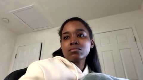 heyyou301990 online show from November 2025 02:27:02 PM