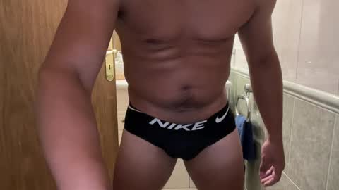 Snapshot of hhernan1 chatting on January 2025 12:23:01 AM hhernan1 online show from January 2025 12:23:01 AM