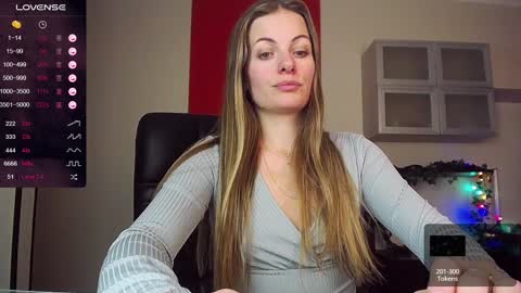 Lina online show from February 2025 05:14:01 PM