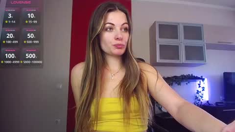 Lina online show from March 2025 11:32:01 AM