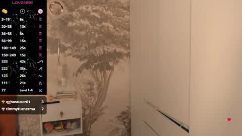 Hiaru online show from October 2025 05:28:01 AM