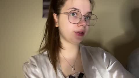 Snapshot of hidden_sin chatting on January 2026 07:29:01 PM Anna Alex online show from January 2026 07:29:01 PM