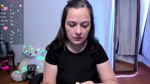 Diana online show from October 2025 10:18:02 PM