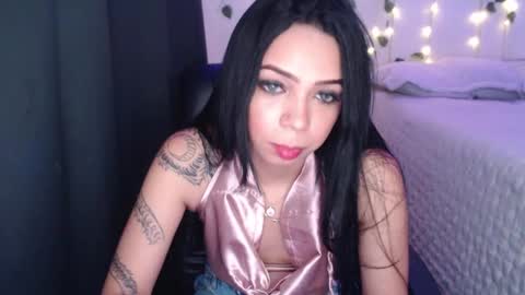 high online show from September 2025 01:05:02 AM