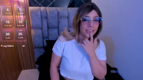 hikaru_dl online show from September 2025 10:20:02 PM