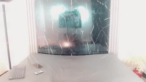 Hilary Avilan online show from March 2026 07:08:01 PM