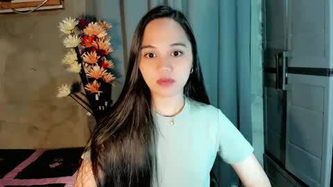 hilarymolly online show from February 2026 09:31:02 PM