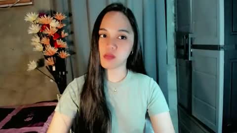 hilarymolly online show from February 2026 10:36:01 PM