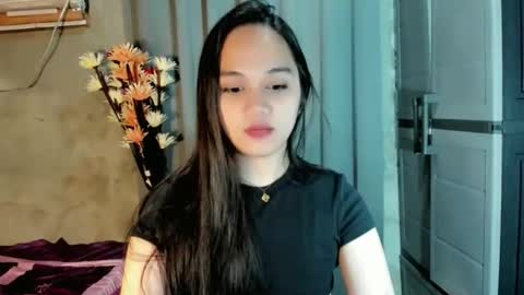 hilarymolly online show from March 2026 01:44:01 AM