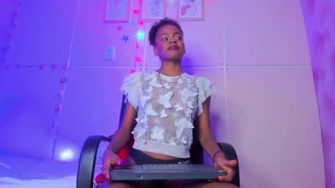  Hillary  online show from December 2024 07:24:01 AM