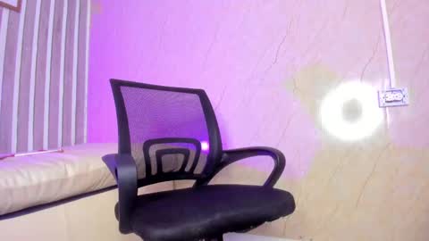  Hillary  online show from February 2025 05:15:02 AM