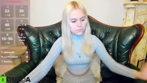 hilleva online show from October 2025 08:43:02 PM