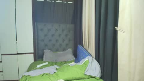 Snapshot of himarika chatting on February 2026 06:56:02 AM yuricah online show from February 2026 06:56:02 AM