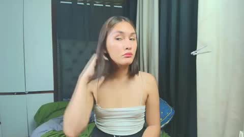 Snapshot of himarika chatting on February 2026 07:02:02 AM yuricah online show from February 2026 07:02:02 AM