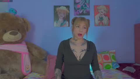 Himiiko online show from November 2025 08:29:02 PM