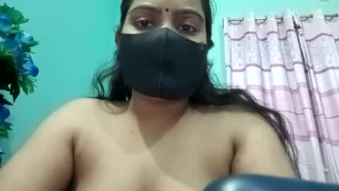 himuhimu22 online show from January 2025 04:31:02 PM