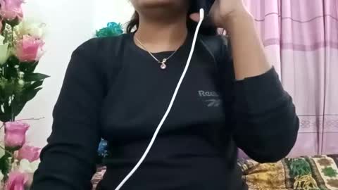 himuhimu22 online show from January 2025 07:39:01 PM