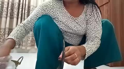 himuhimu22 online show from February 2025 07:42:01 PM