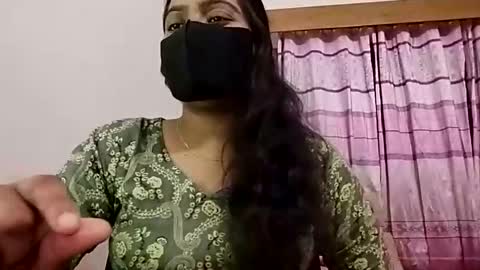 himuhimu22 online show from May 2026 06:39:01 PM